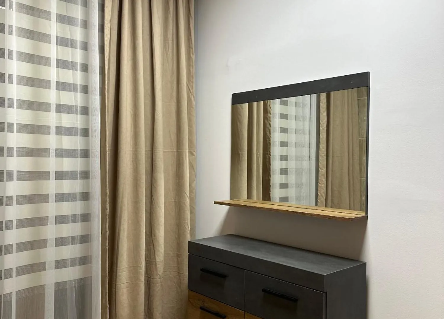 Bazaar Apartment 03 티라나 0*,