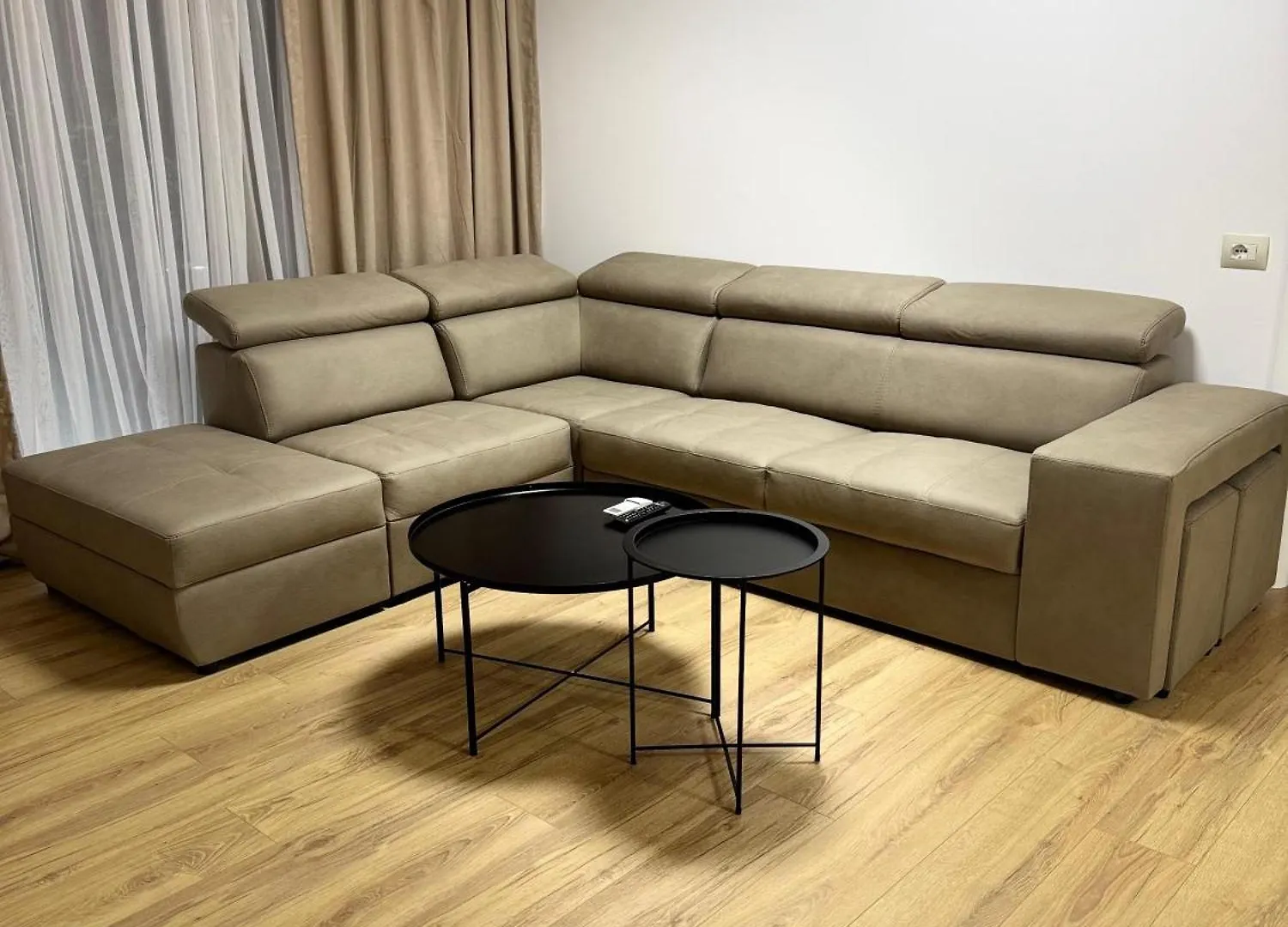 Bazaar Apartment 03 티라나 알바니아